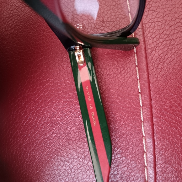 gucci glasses - Picture 3 of 4